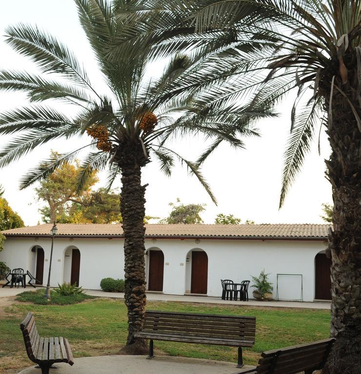 Ein Zurim Guest House 'En Zurim Buitenkant foto